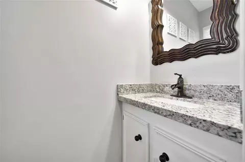 Bath - 6407 Craigway Rd, Spring, TX 77389 photo 2 of 4