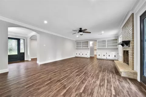 Living - 6407 Craigway Rd, Spring, TX 77389 photo 3 of 9