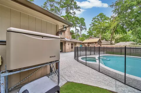 Exterior - 6407 Craigway Rd, Spring, TX 77389 photo 8 of 11