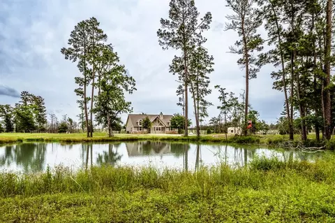 1916 Fm-247, Huntsville, TX 77320