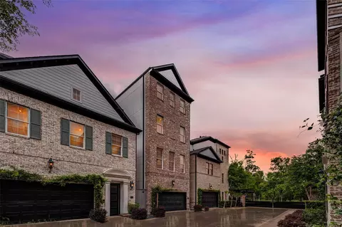 1323 Hunters Meadow Ln, Houston, TX 77055