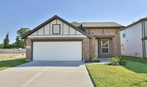 204 Laura Leigh Ln, Angleton, TX 77515