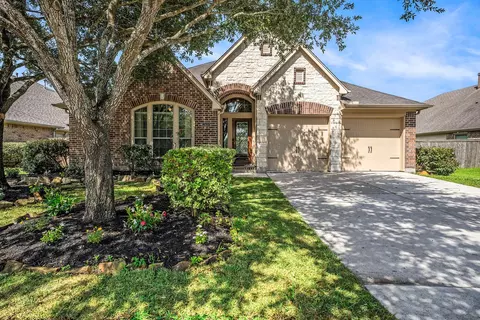 13604 Rainwater Dr, Pearland, TX 77584