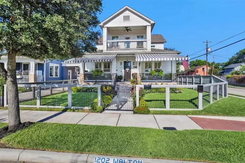 1202 Walton St, Houston, TX 77009