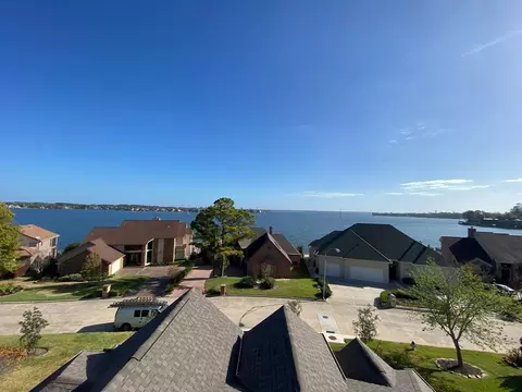 3901 Windswept Dr, Montgomery, TX 77356