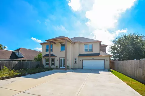 5513 Lotus St, Houston, TX 77085