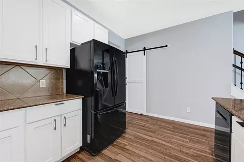 Kitchen - 29467 Iris Bloom Ct, Spring, TX 77386 photo 4 of 4