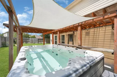 Exterior - 29467 Iris Bloom Ct, Spring, TX 77386 photo 6 of 11