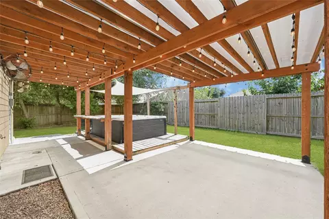 Exterior - 29467 Iris Bloom Ct, Spring, TX 77386 photo 4 of 11