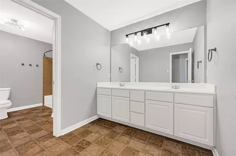 Bath - 29467 Iris Bloom Ct, Spring, TX 77386 photo 3 of 4