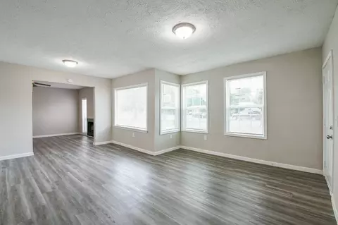 Living - 319 Rustic Dr, Pasadena, TX 77502 photo 3 of 7