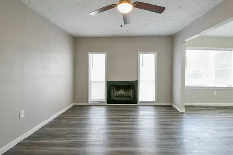Living - 319 Rustic Dr, Pasadena, TX 77502 photo 6 of 7