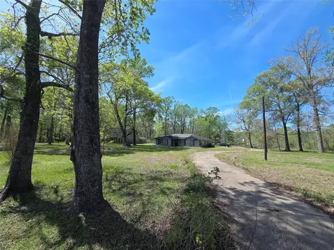 17866 Magnolia Ln, New Caney, TX 77357