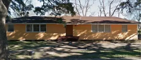 504 W Burleson St, Wharton, TX 77488