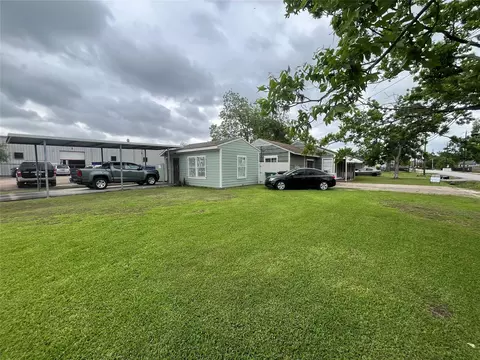 2836 Cochran St, Houston, TX 77009
