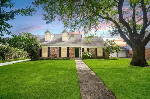 12114 Westmere Dr, Houston, TX 77077