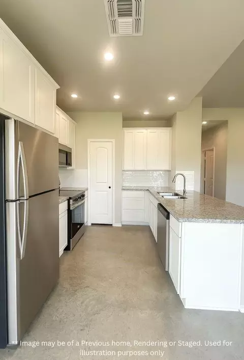 Kitchen - 6 Greenway Dr, Trinity, TX 75862 photo 4 of 4