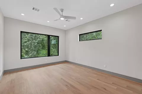 Bedroom - 47 Pronghorn Pl, Spring, TX 77389 photo 4 of 7