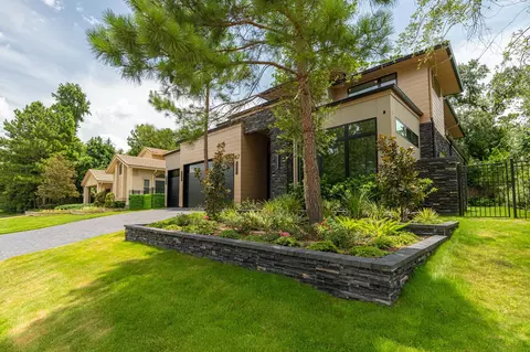 Exterior - 47 Pronghorn Pl, Spring, TX 77389 photo 4 of 6