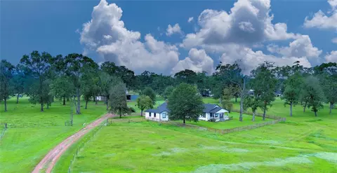 100 E Hill Ranch Ln, New Waverly, TX 77358