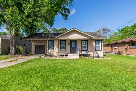 3748 Grant Ave, Groves, TX 77619