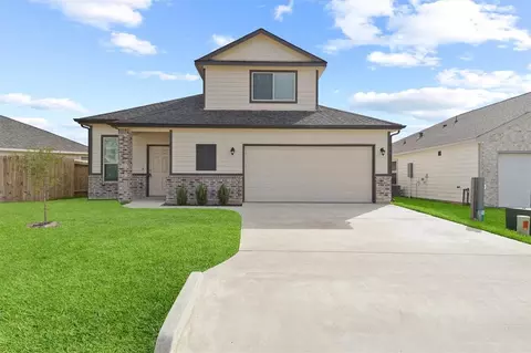 2116 Cedar Bend Dr, Conroe, TX 77306 photo 1