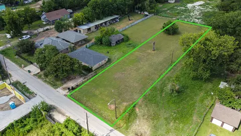 9409 Irby St, Houston, TX 77088