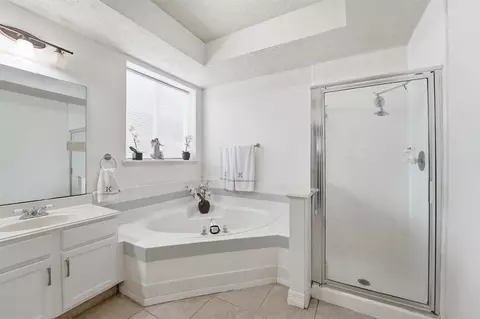 Bath - 22846 Red River Dr, Katy, TX 77450 photo 1 of 4