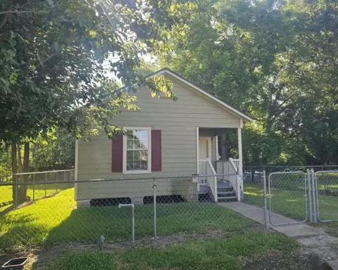 4520 Falls St, Houston, TX 77026