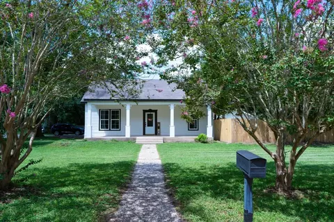 2145 16th St, Hempstead, TX 77445