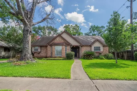 5606 Water Leaf Ln, Houston, TX 77088