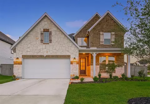 5202 Oakland Bluff Ln, Richmond, TX 77469