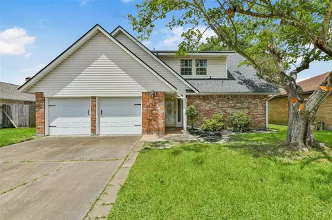 513 S Crockett St, Deer Park, TX 77536
