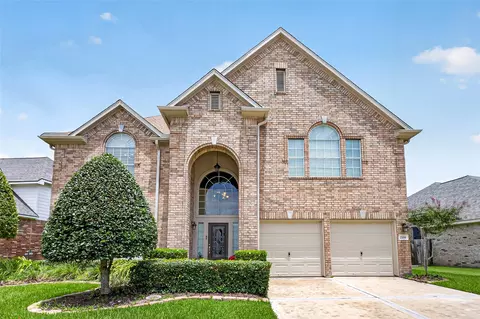 2419 Bay Hill Dr, Baytown, TX 77523