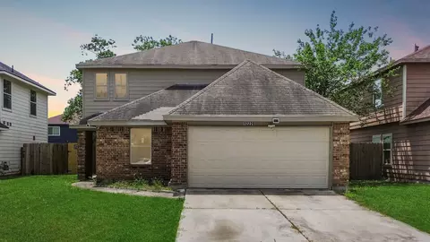 12226 Greencanyon Dr, Houston, TX 77044
