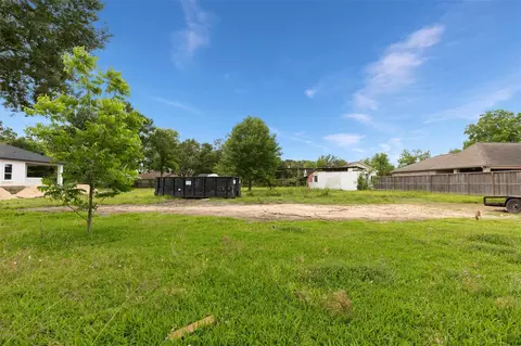410 Spring Dr, Pasadena, TX 77504 photo 9
