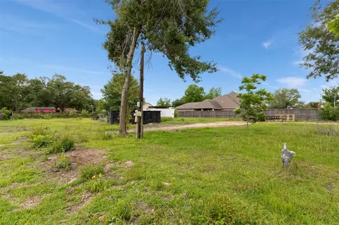 410 Spring Dr, Pasadena, TX 77504 photo 8