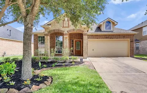 12916 Southern Valley Dr, Pearland, TX 77584