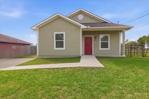 9015 Landis Dr, Beaumont, TX 77707
