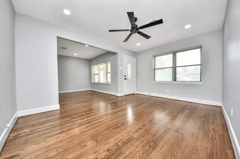 Living - 2212 Raspberry Ln, Pasadena, TX 77502 photo 2 of 8