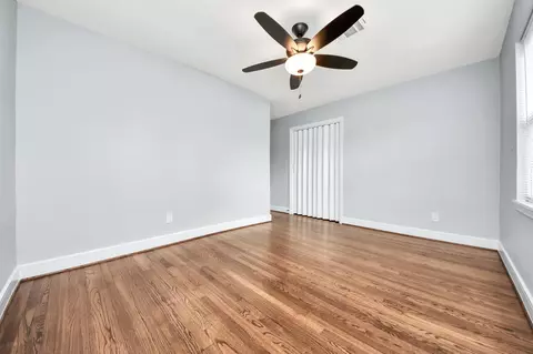 Bedroom - 2212 Raspberry Ln, Pasadena, TX 77502 photo 4 of 6