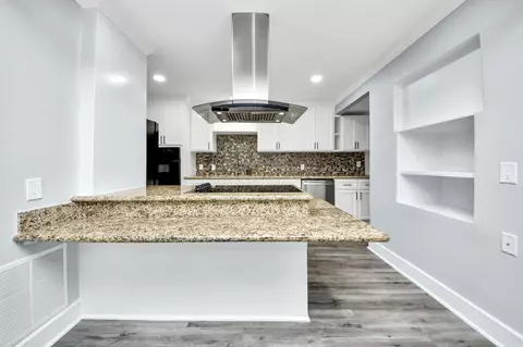 Kitchen - 2212 Raspberry Ln, Pasadena, TX 77502 photo 6 of 7