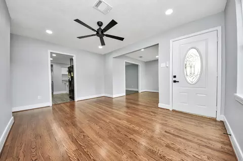 Living - 2212 Raspberry Ln, Pasadena, TX 77502 photo 1 of 8