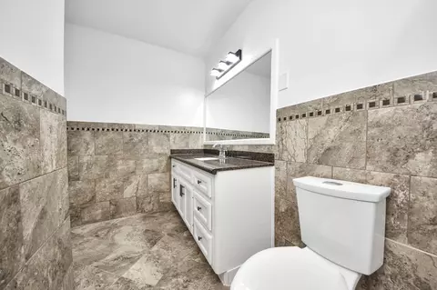 Bath - 2212 Raspberry Ln, Pasadena, TX 77502 photo 2 of 6