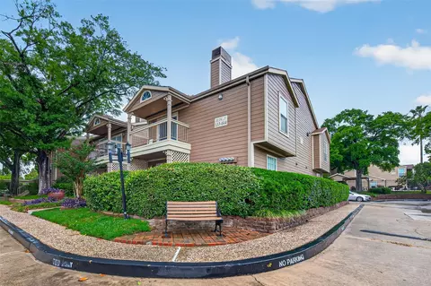 1880 White Oak Dr #143, Houston, TX 77009