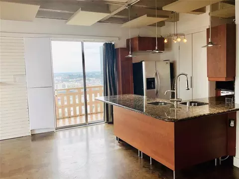 2016 Main St #1822, Houston, TX 77002