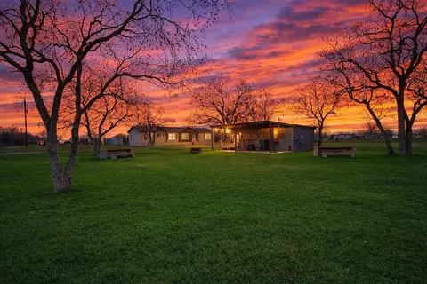 9820 Oberrender Rd, Needville, TX 77461