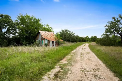 428 County Road 326a, Bertram, TX 78605
