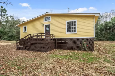 601 Faulkner Ave, Coldspring, TX 77331