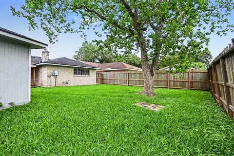 Exterior - 4306 Oneida St, Pasadena, TX 77504 photo 7 of 7